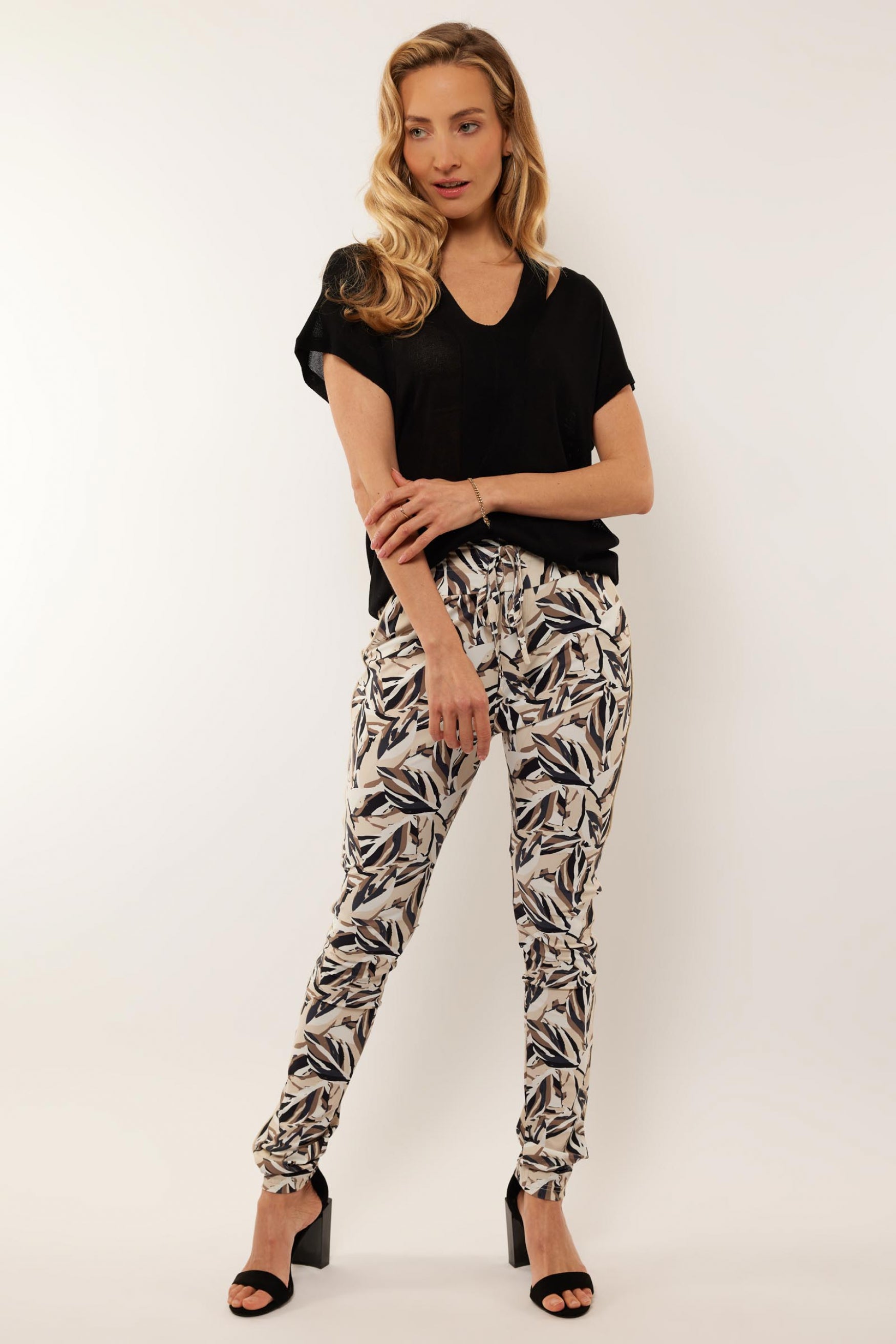 Chava sweater | Black