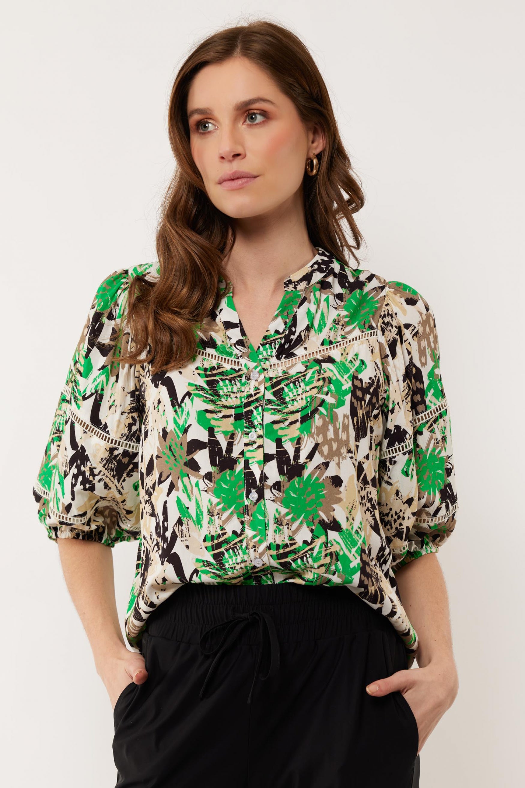 Cheryl blouse | Off white/Apple Green