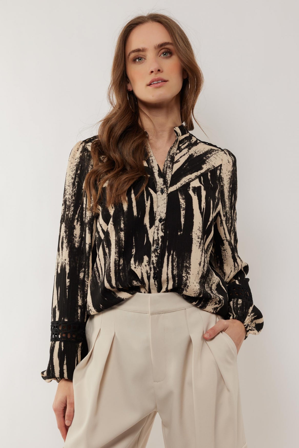Evia blouse | Black/Sand