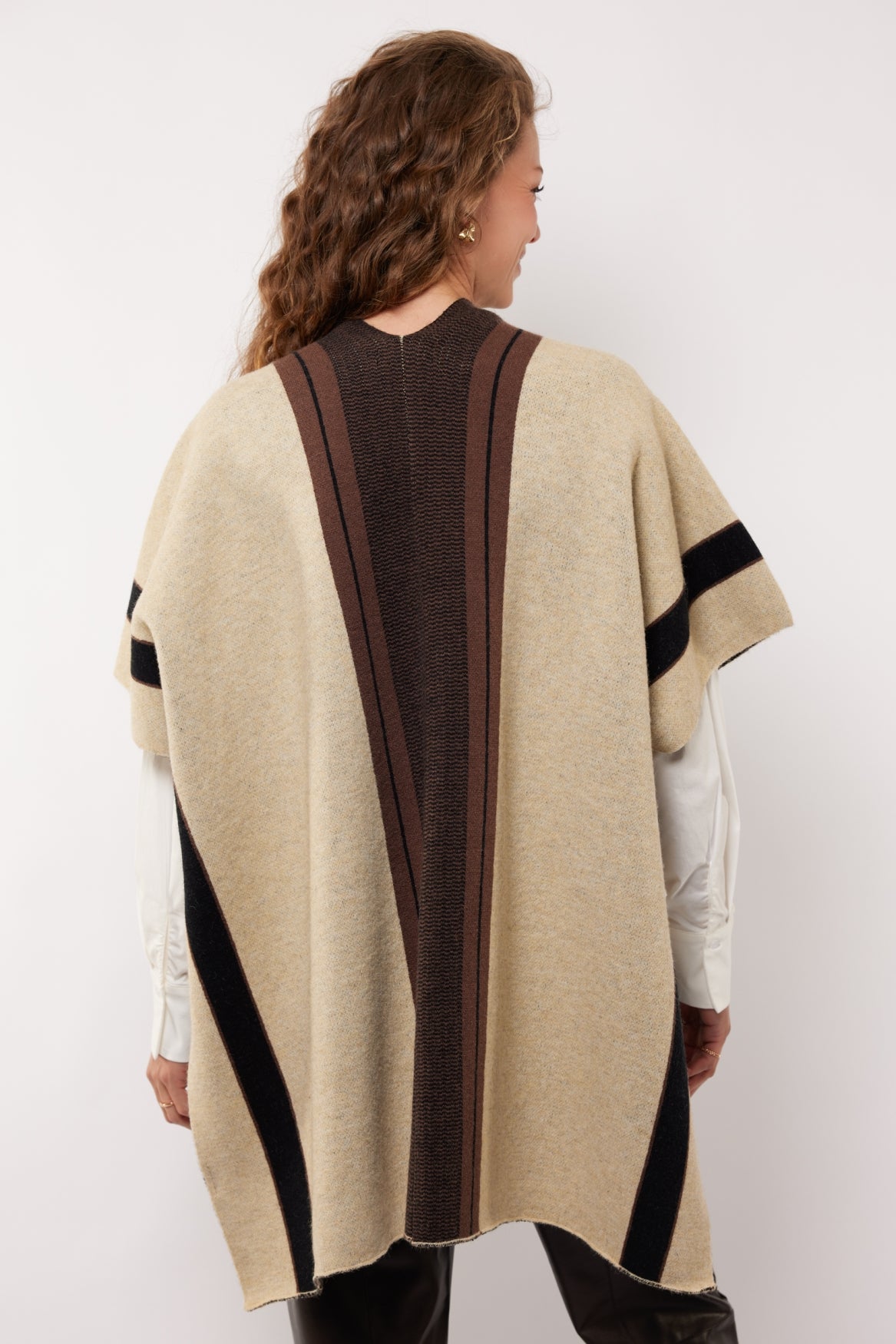 Patti vest | Wood Ash/Black