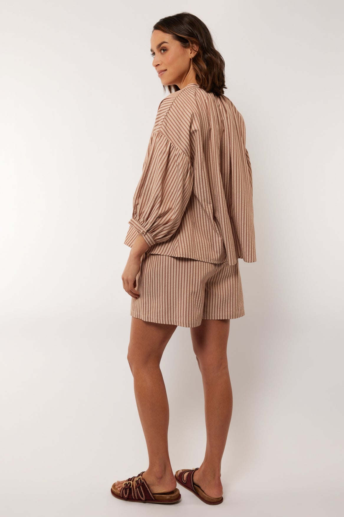 Azura short | Cappuccino/Cameo Rose
