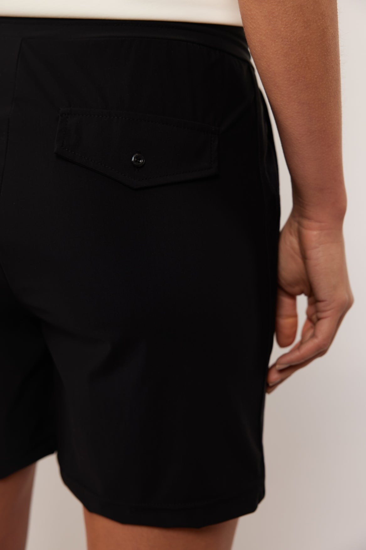 Nadine short | Black