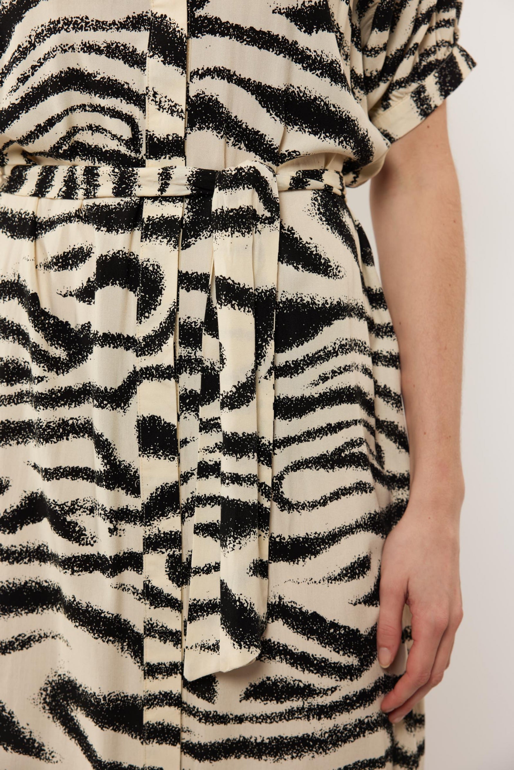 Bertine jurk | Sand/Black