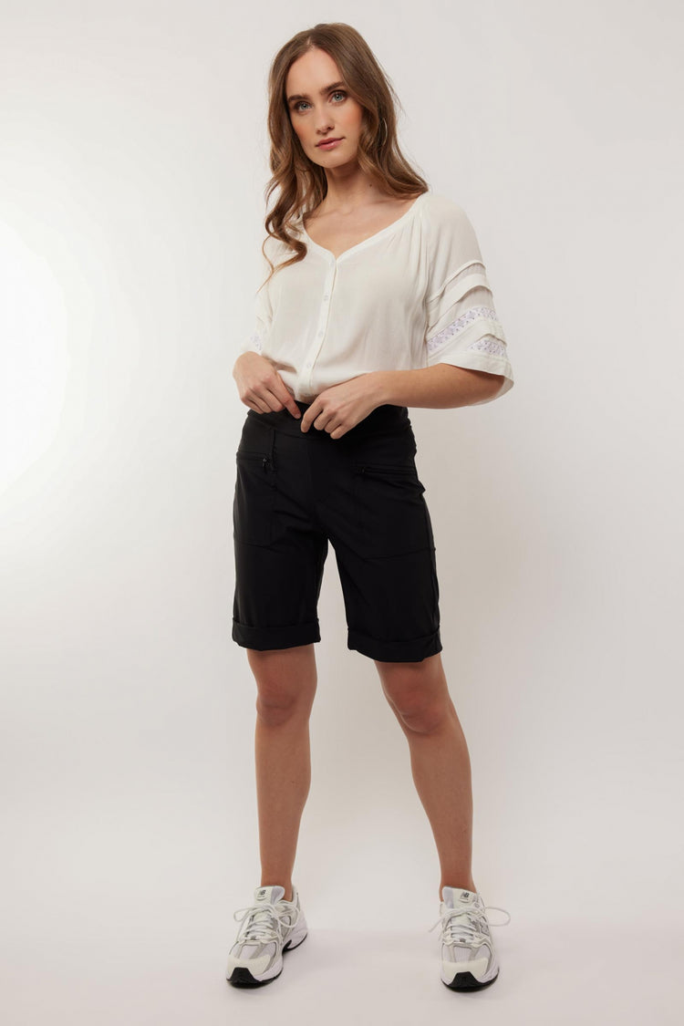 Babet shorts | Black