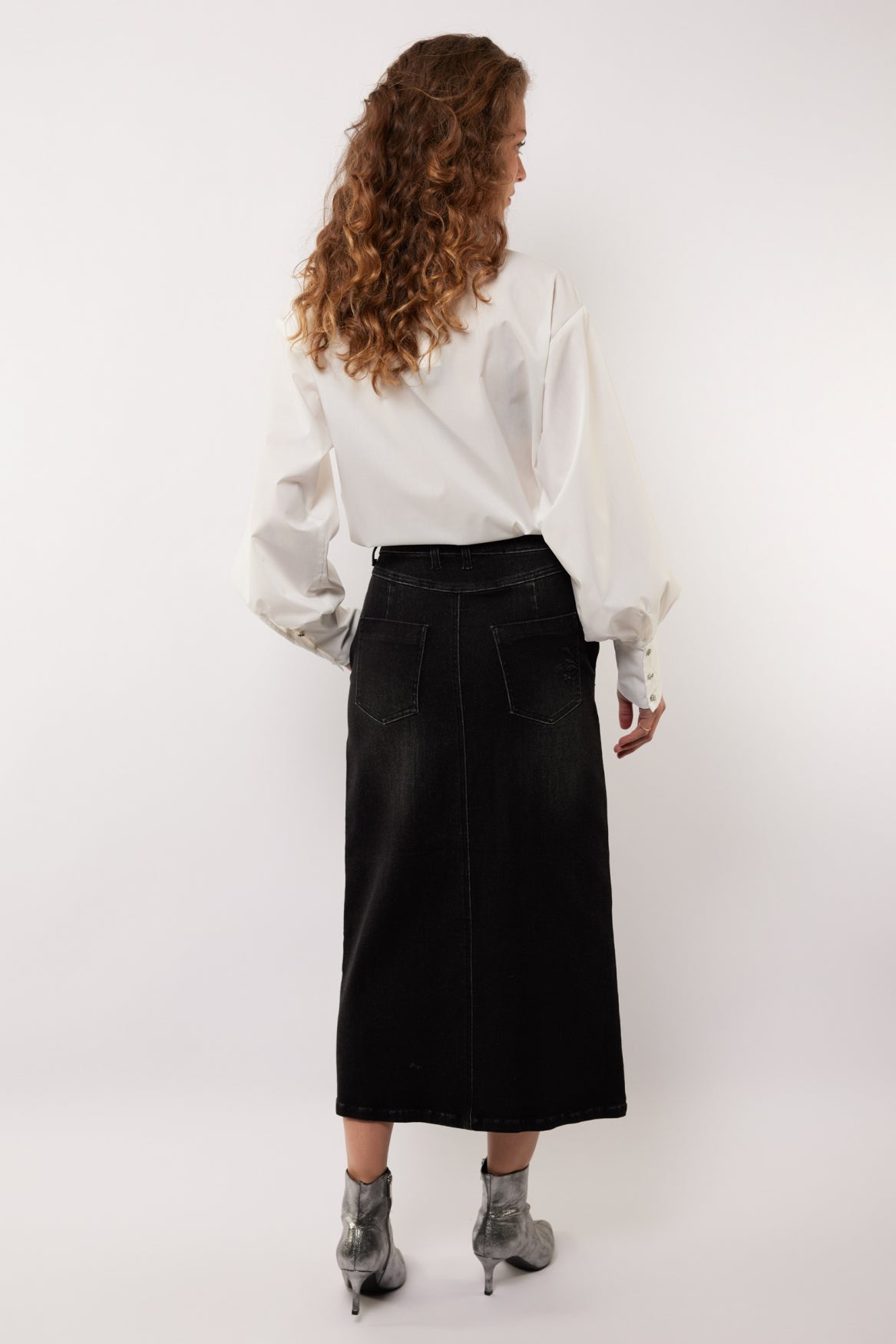 Priyanka skirt | Denim Black