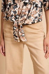 Faylinn top | Offwhite/Kint Camel